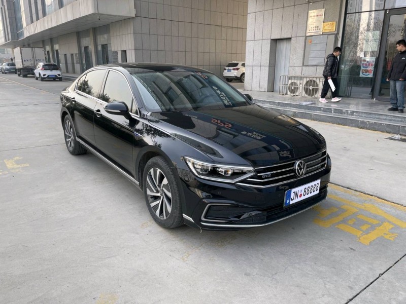 济宁23年大众迈腾4