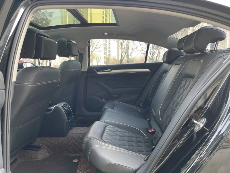 济宁23年大众迈腾6