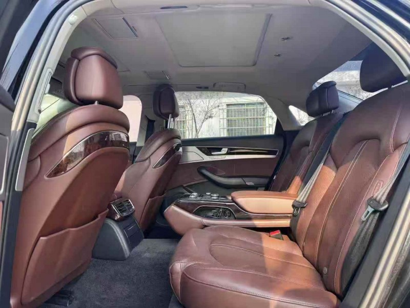 焦作17年奥迪A8L6