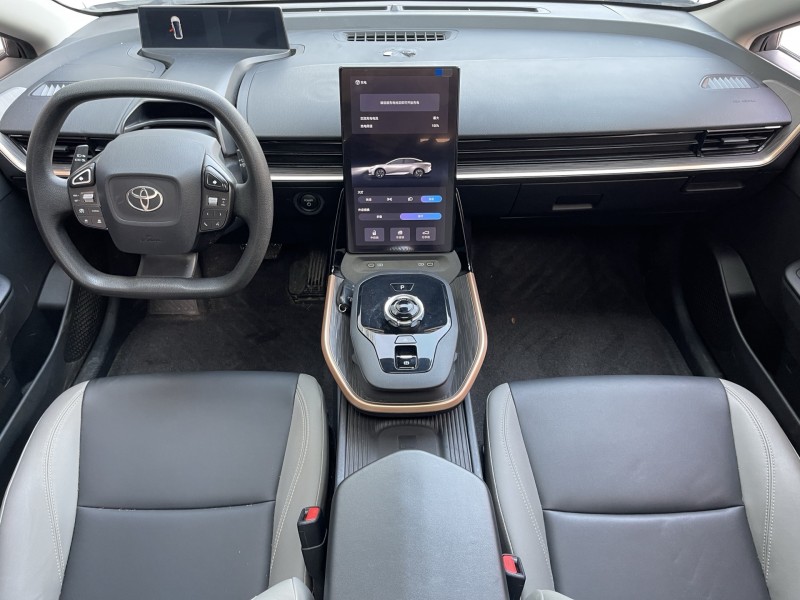 济宁24年丰田BZ3Pro4