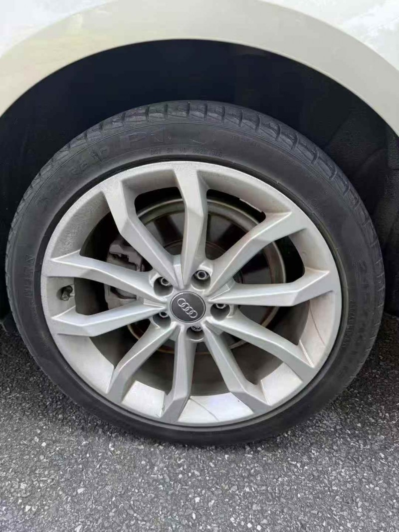 广州17年奥迪A4L8