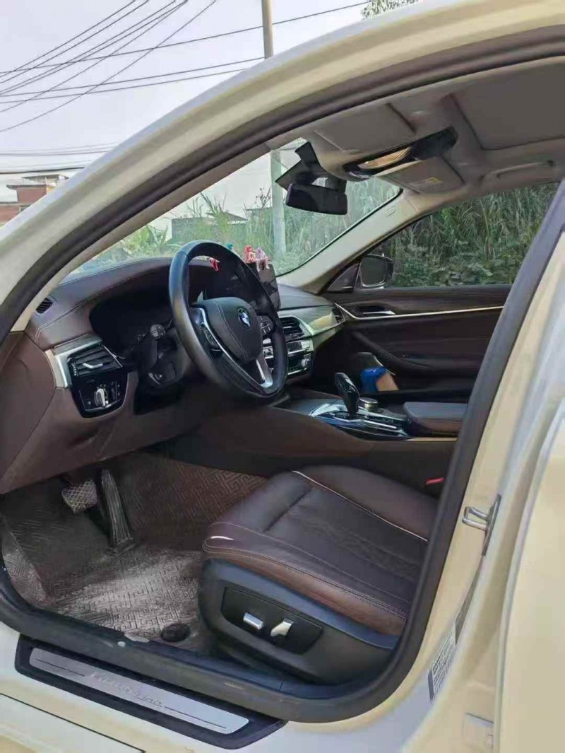 广州20年宝马5系3