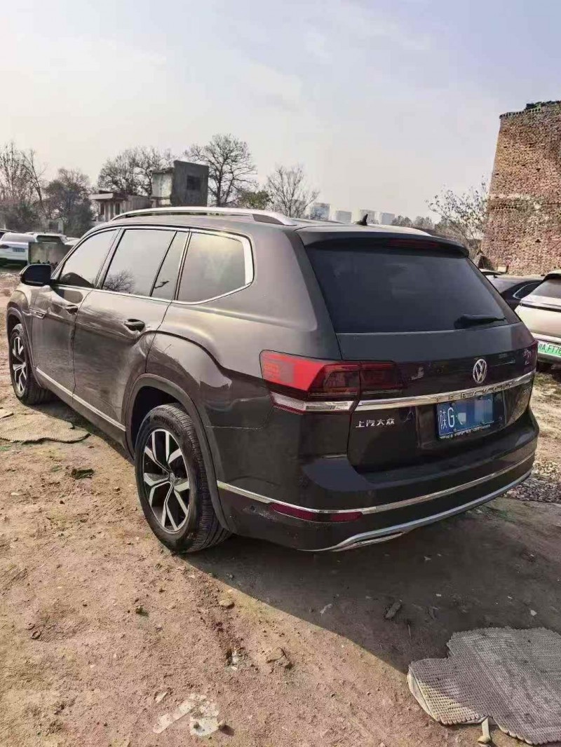 汉中20年大众途昂7