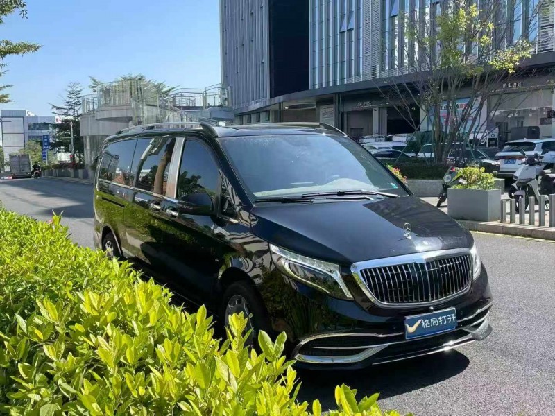 深圳20年奔驰威霆2