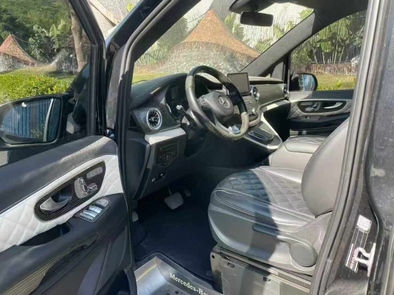 深圳20年奔驰威霆4