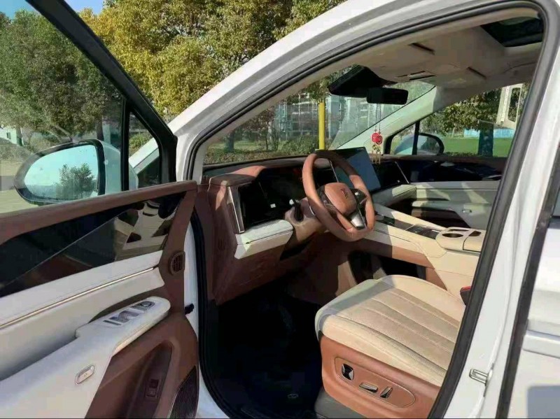 淮安25年比亚迪夏4