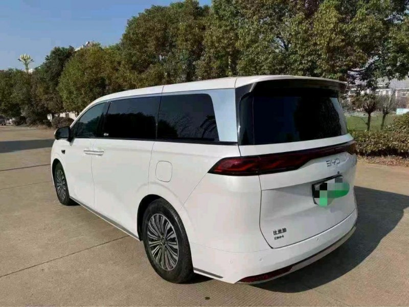 淮安25年比亚迪夏8