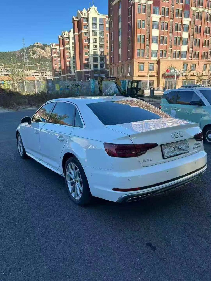 潍坊19年奥迪A4L8
