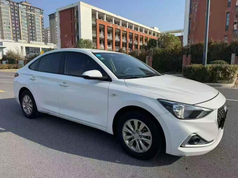 南通19年现代悦动2