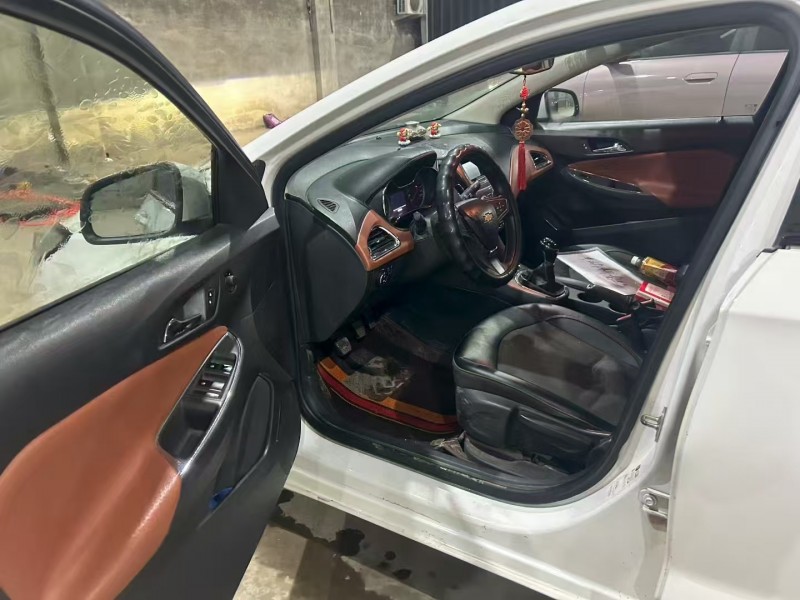 廊坊16年雪佛兰科鲁兹4