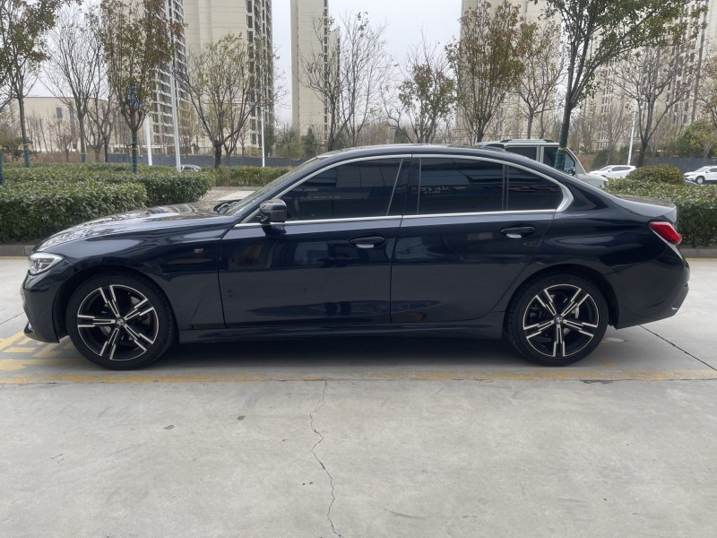 济宁21年宝马3系5