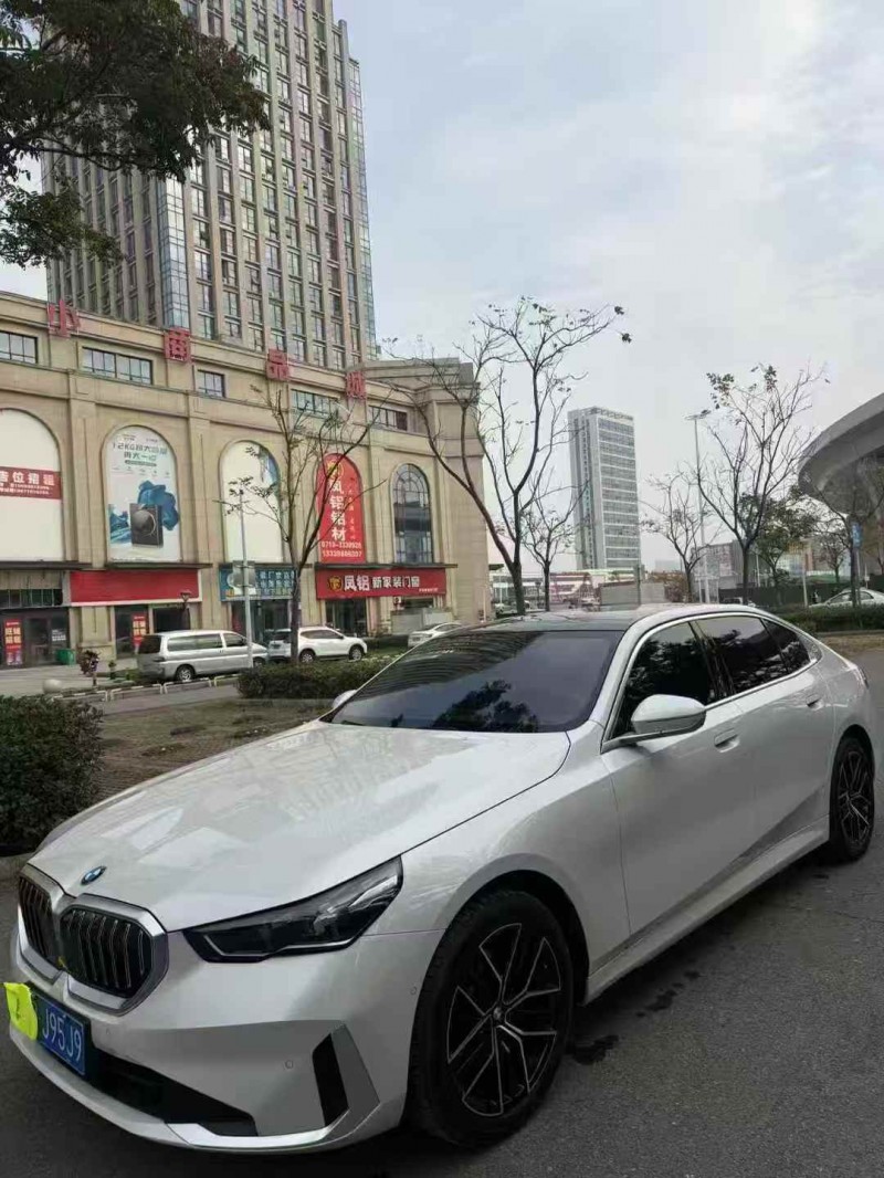 襄阳25年宝马5系2