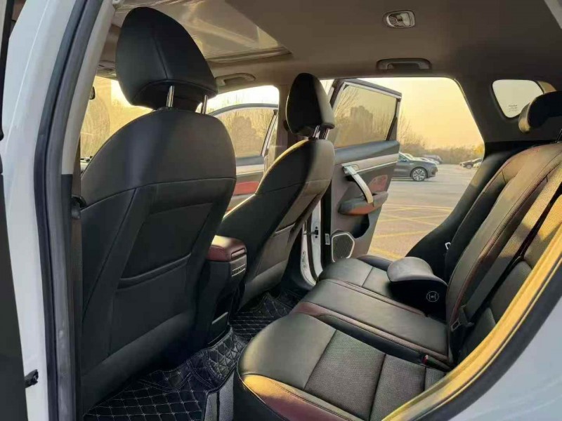 连云港21年吉利缤越5