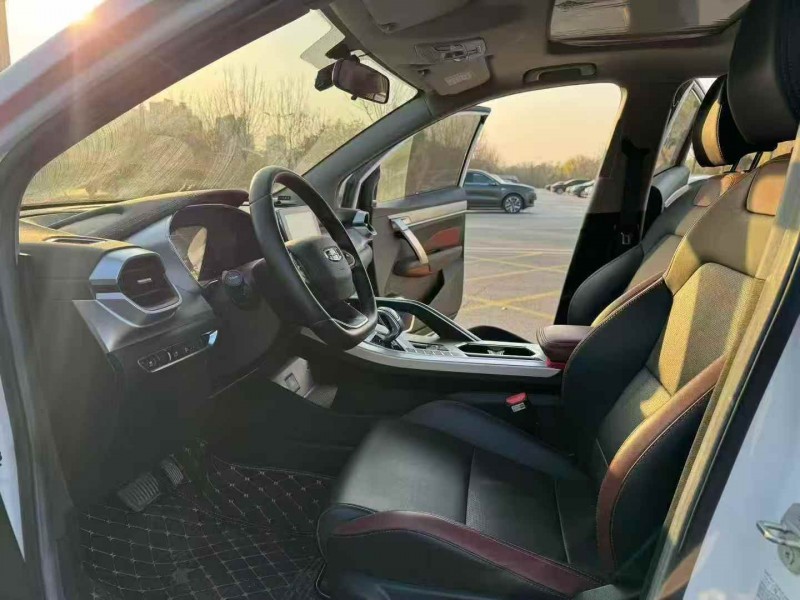 连云港21年吉利缤越6