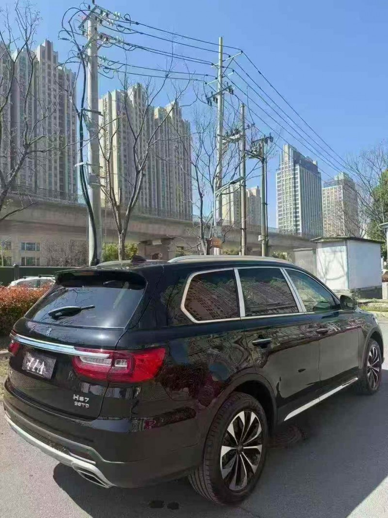 襄阳24年红旗HS72