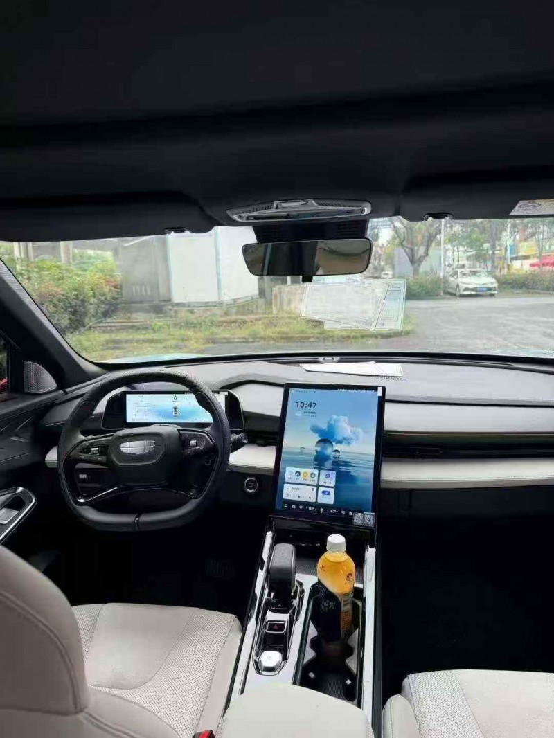 襄阳24年吉利博越2