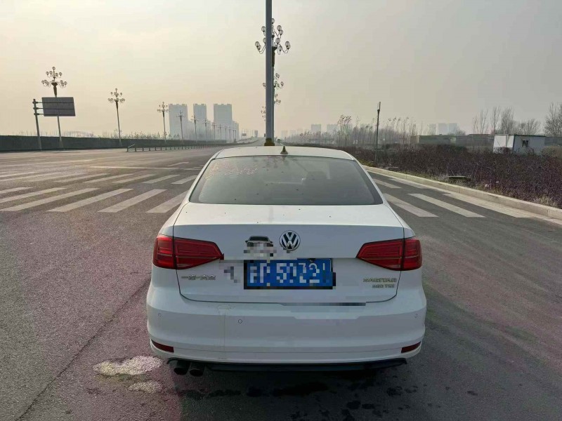 济宁19年大众速腾9