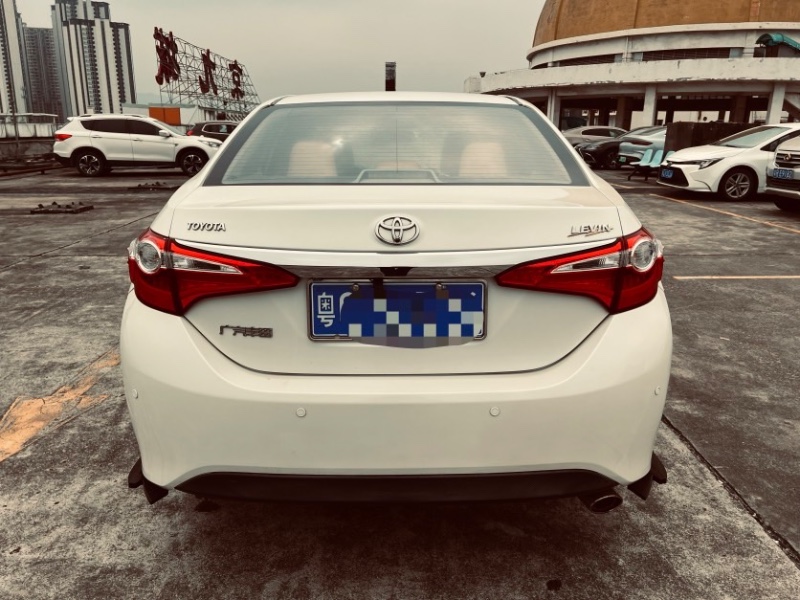 东莞15年丰田雷凌6