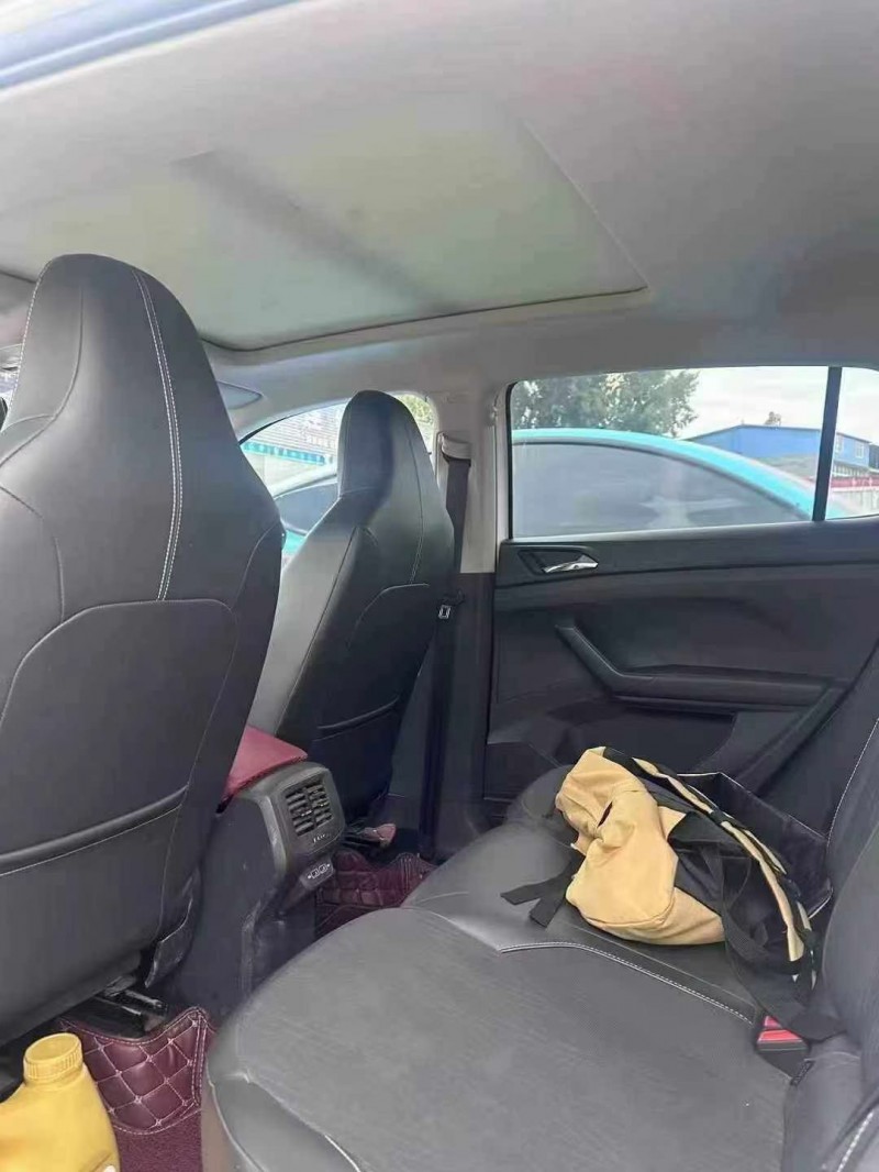 安阳20年大众途铠5