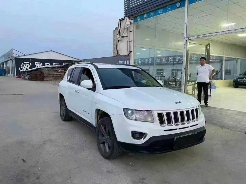 安阳16年Jeep指南者8