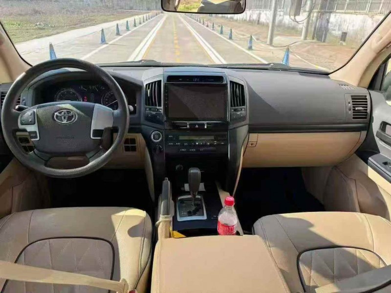 菏泽14年丰田兰德酷路泽6