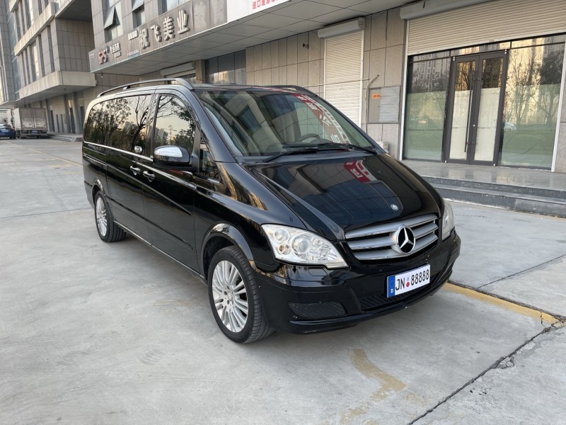 济宁13年奔驰唯雅诺3