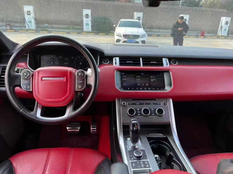 安阳17年路虎揽胜运动4
