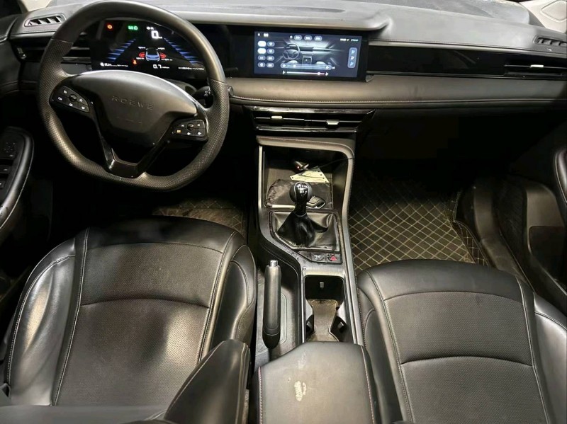 成都24年荣威i54