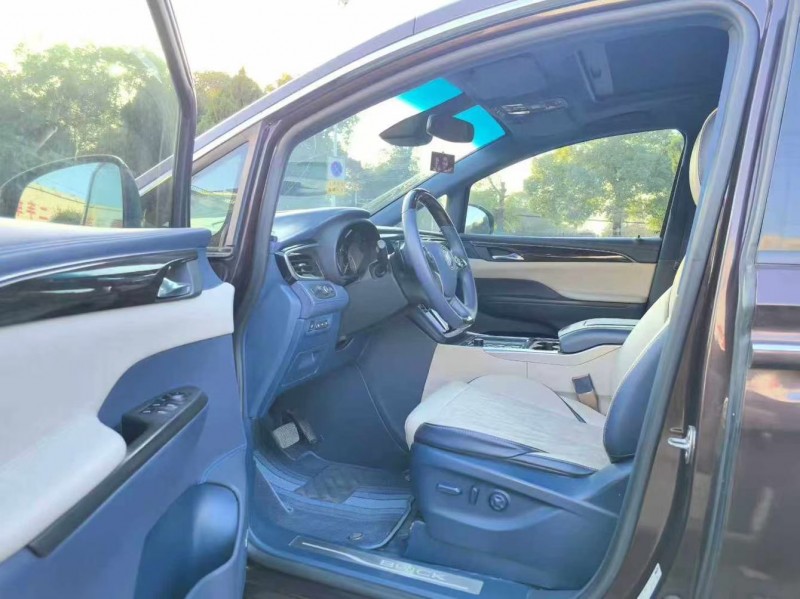 安阳17年别克GL83