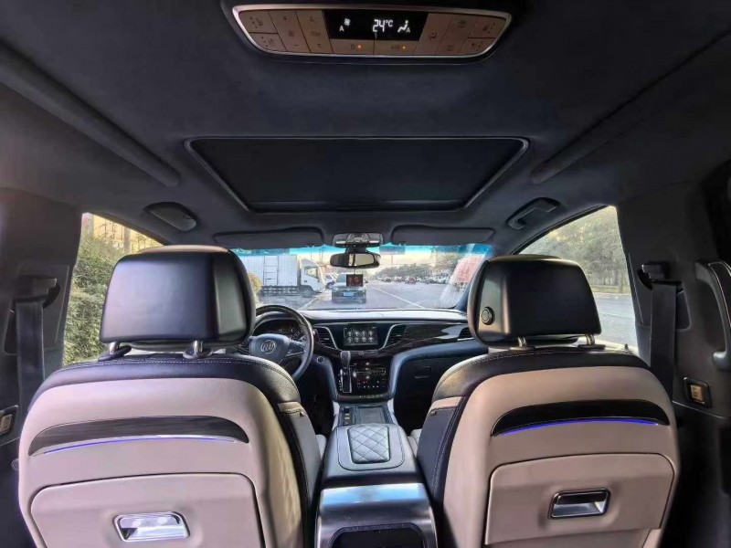 安阳17年别克GL84