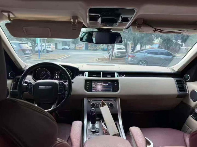 赣州19年路虎揽胜运动4