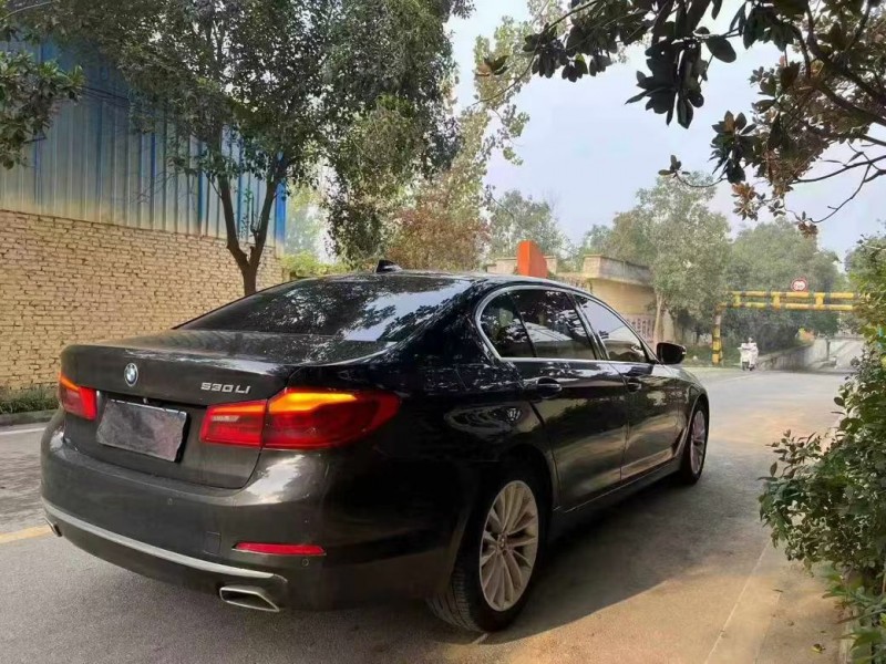 安阳19年宝马5系8