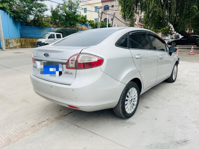 东莞11年福特嘉年华9