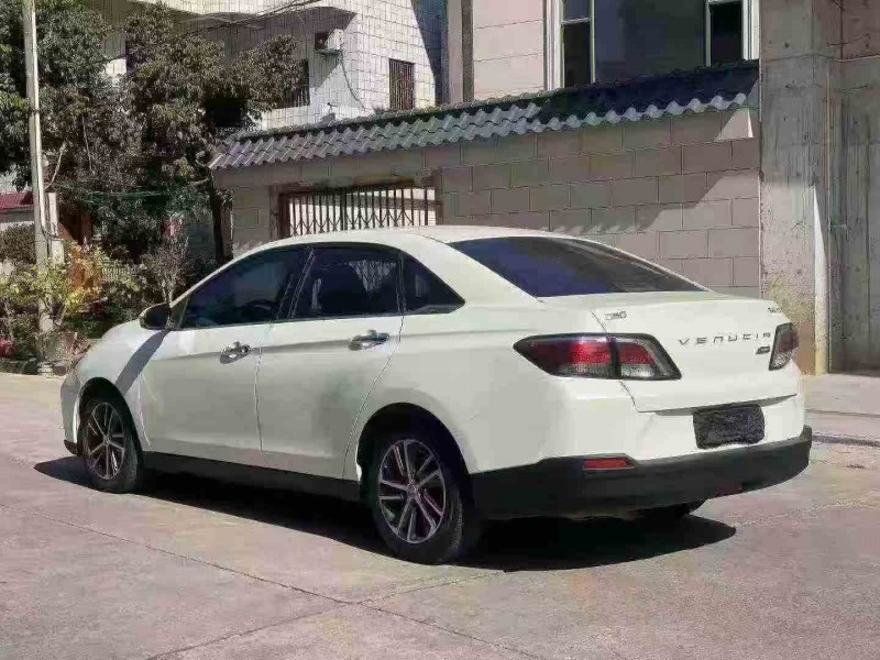 湛江18年启辰D608