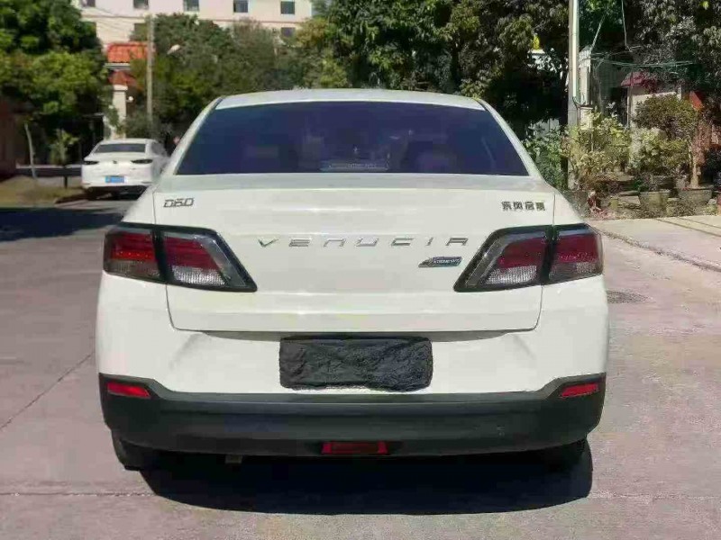 湛江18年启辰D609