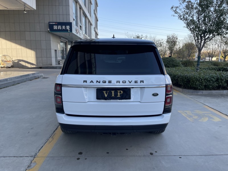 济宁16年路虎揽胜行政9