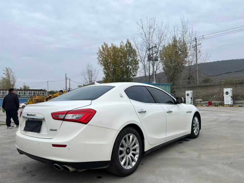 安阳15年玛莎拉蒂Ghibli8