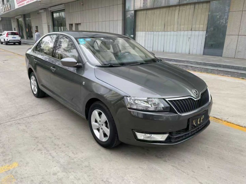 济宁17年斯柯达昕锐3