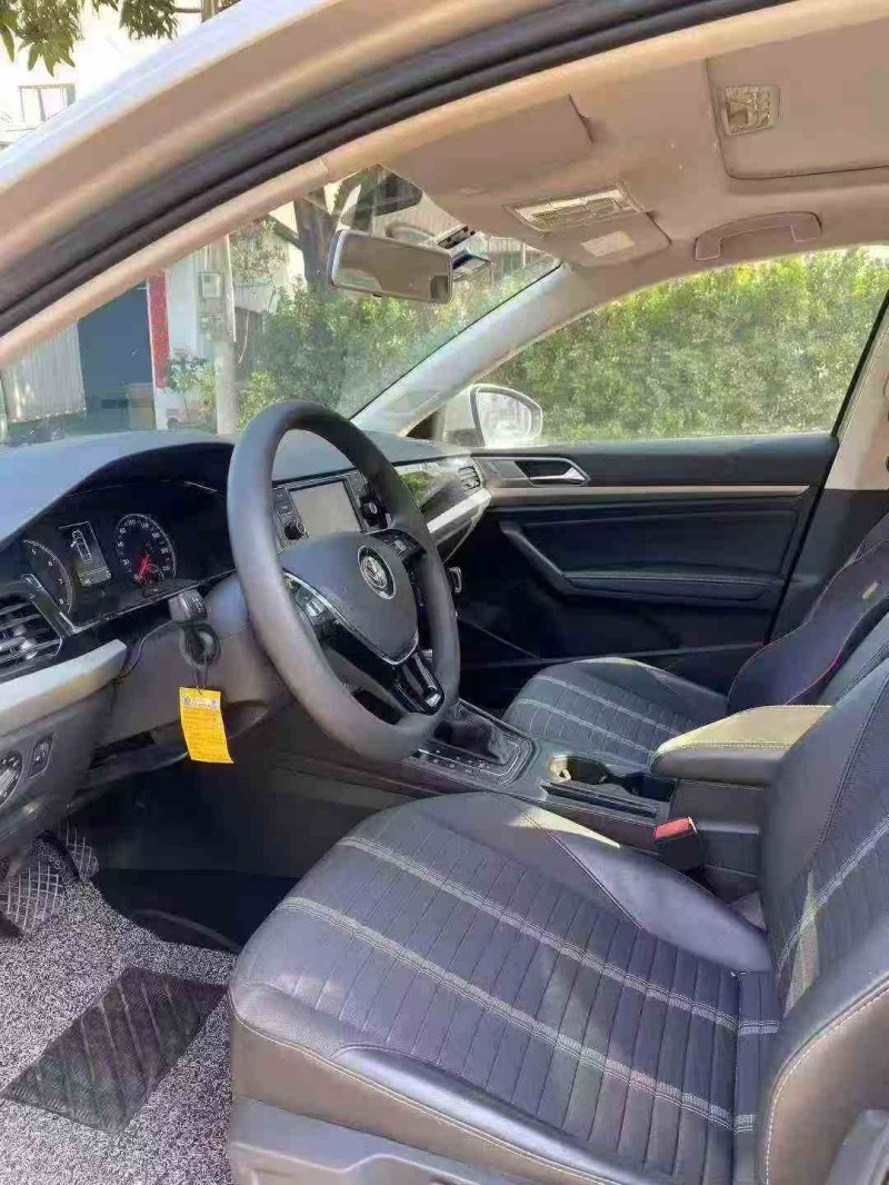 江门20年大众朗逸4