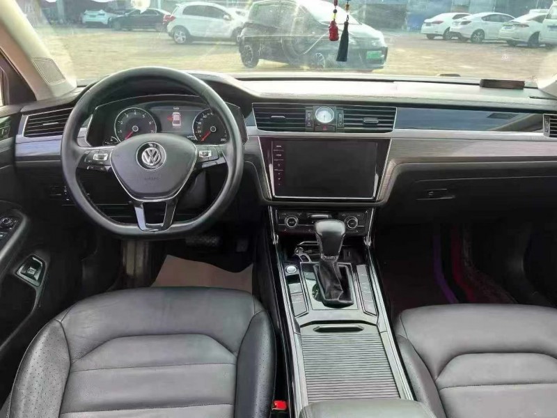 安阳18年大众辉昂4