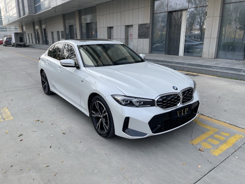 济宁24年宝马3系3