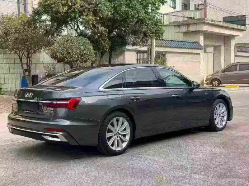 珠海24年奥迪A6L4
