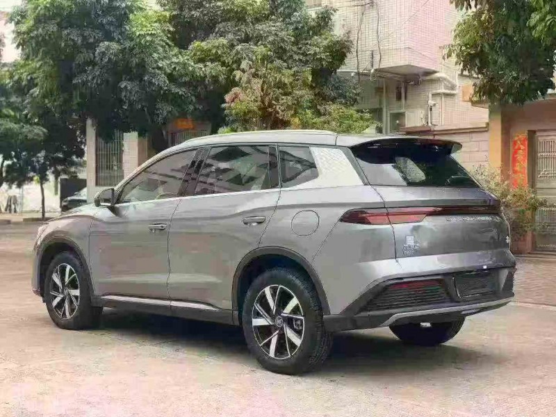 广州22年比亚迪宋7