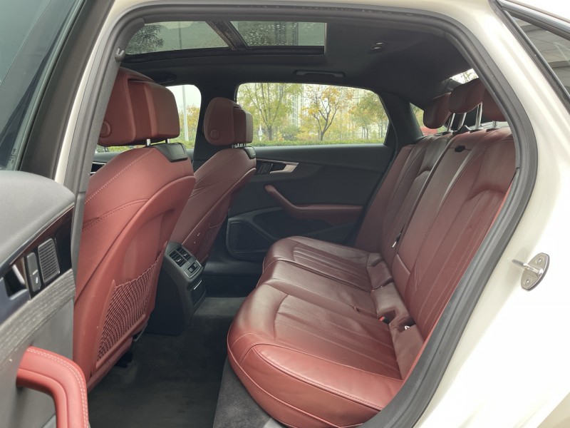 济宁23年奥迪A4L5