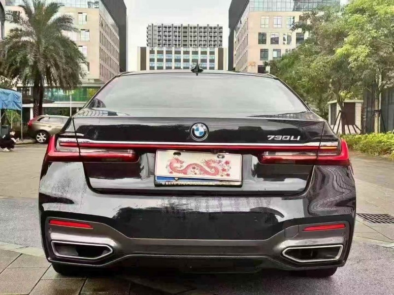 佛山20年宝马7系9