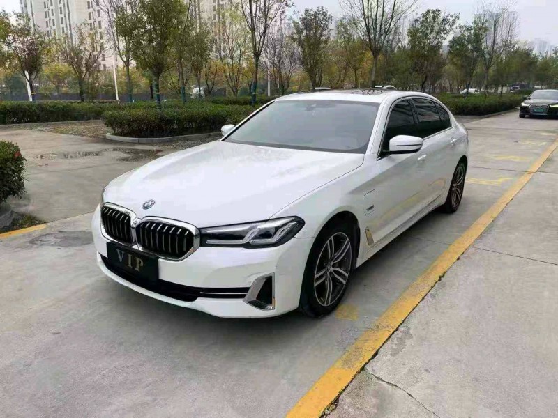 济宁22年宝马5系3