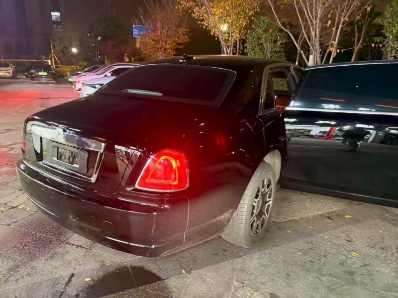 嘉兴16年劳斯莱斯古斯特4