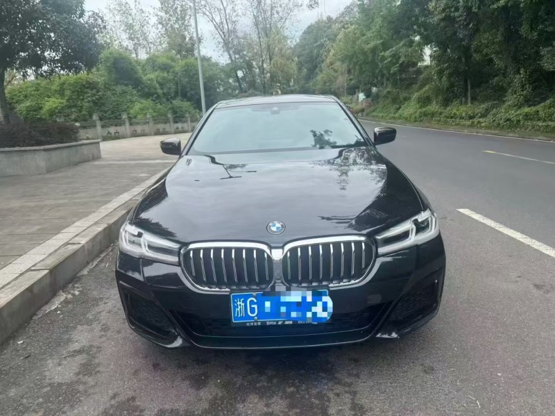 昆明22年宝马5系1