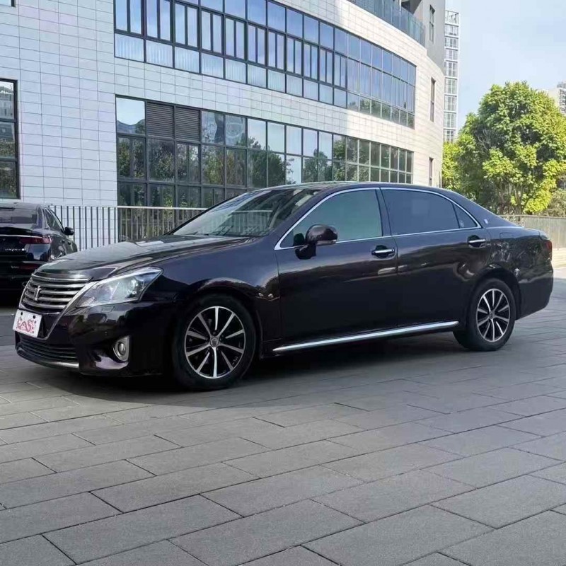 佛山15年丰田皇冠3