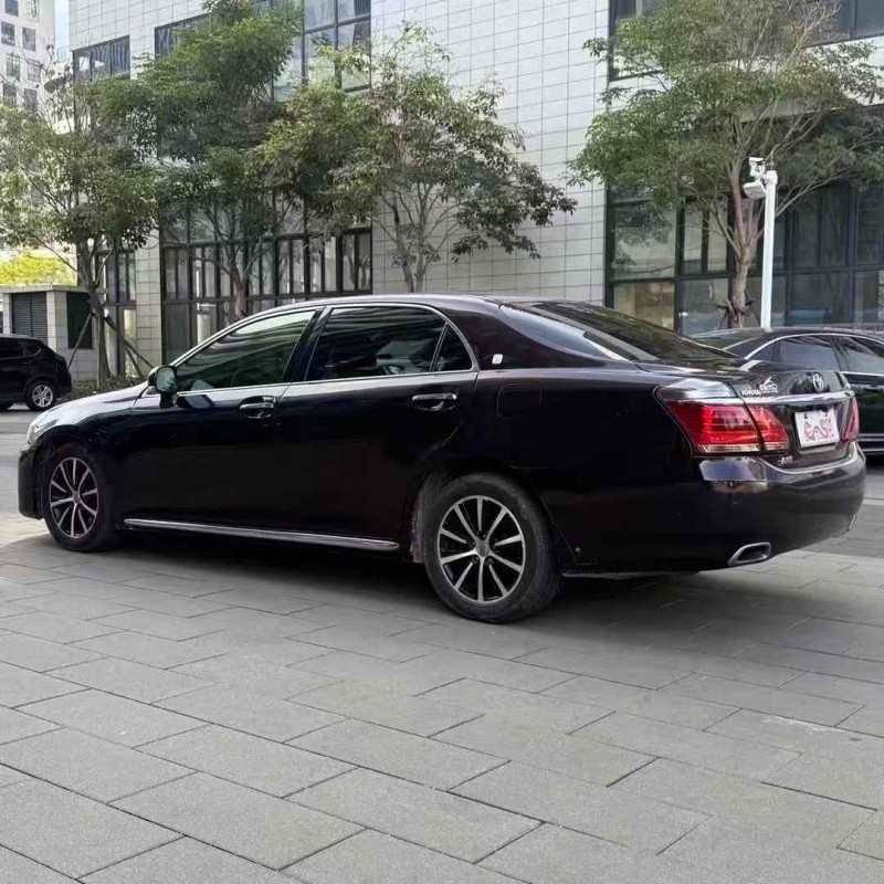 佛山15年丰田皇冠8